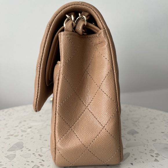 Chanel 19B dark beige caviar medium classic flap - Picture 3 of 15
